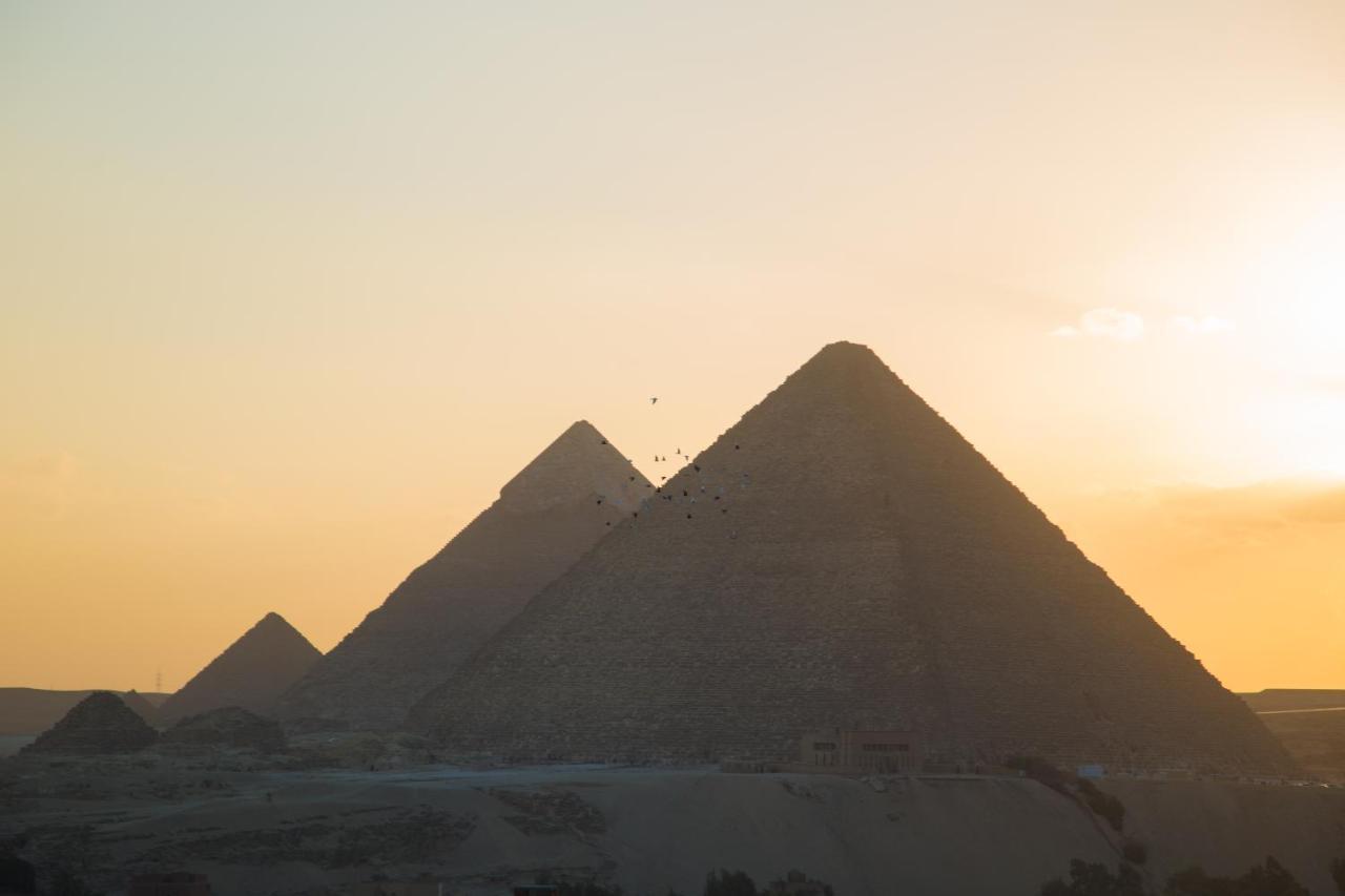 Heru Pyramids View Hotel Kairó Kültér fotó